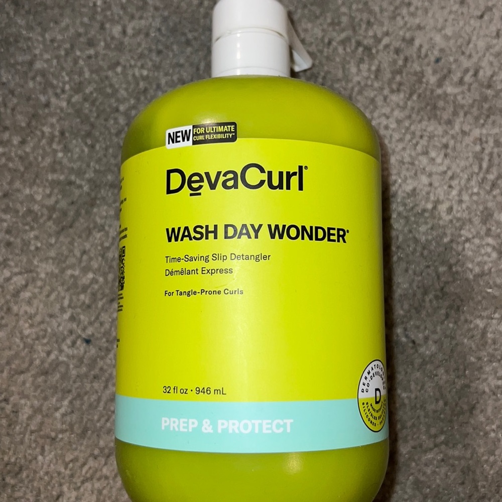 DevaCurl wash day wonder - 32 oz -time saving detangler- FOR ALL CURLS